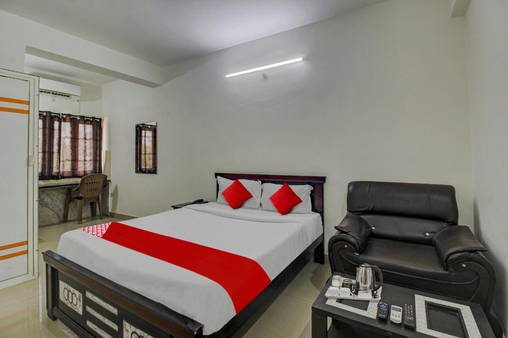 Hotel O Stay U Like Hotel'S Hyderabad Exterior foto